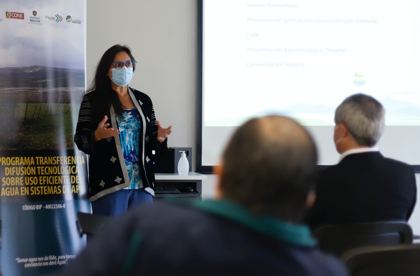 Autoridades regionales participan en taller de manejo y cuidado del agua en la Universidad Mayor